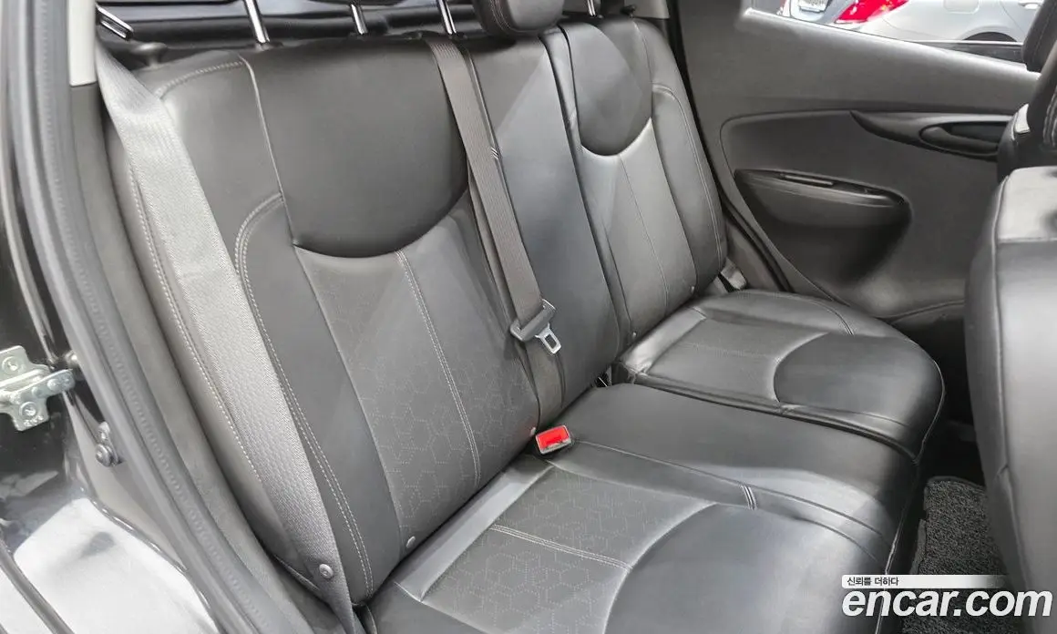Chevrolet Spark 2016 1.0 автомат (гидро), фото 12
