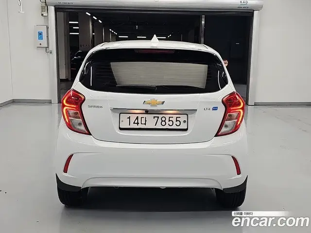 Chevrolet Spark 2017 1.0 автомат (гидро), миниатюра 3