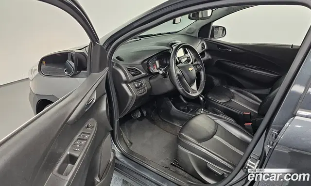 Chevrolet Spark 2018 1.0 автомат (гидро), миниатюра 10