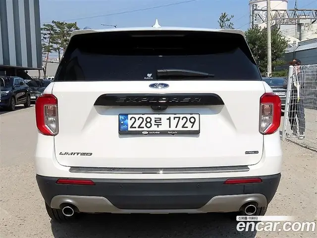 Ford Explorer 2022 3.3 автомат (гидро), миниатюра 4 Ford Explorer 2022 3.3 автомат (гидро), миниатюра 4