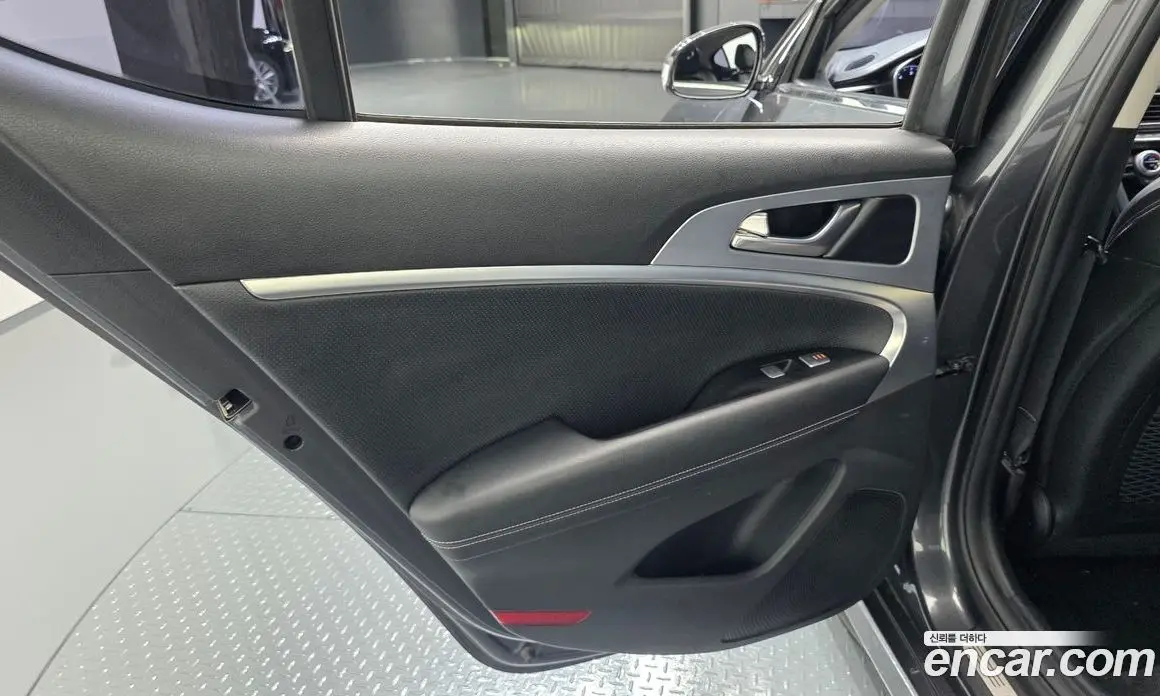 Genesis G70 2017 2.0 автомат (гидро), фото 14