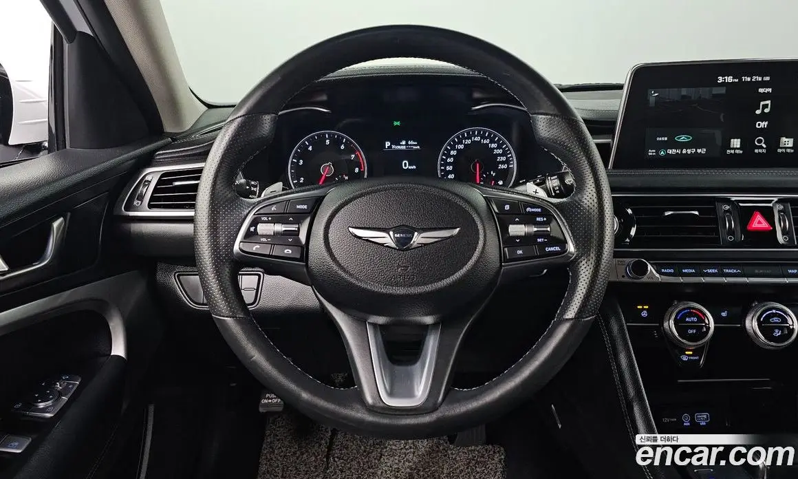 Genesis G70 2018 2.0 автомат (гидро), фото 15 Genesis G70 2018 2.0 автомат (гидро), фото 15
