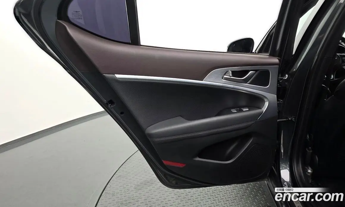 Genesis G70 2019 2.2 автомат (гидро), фото 15