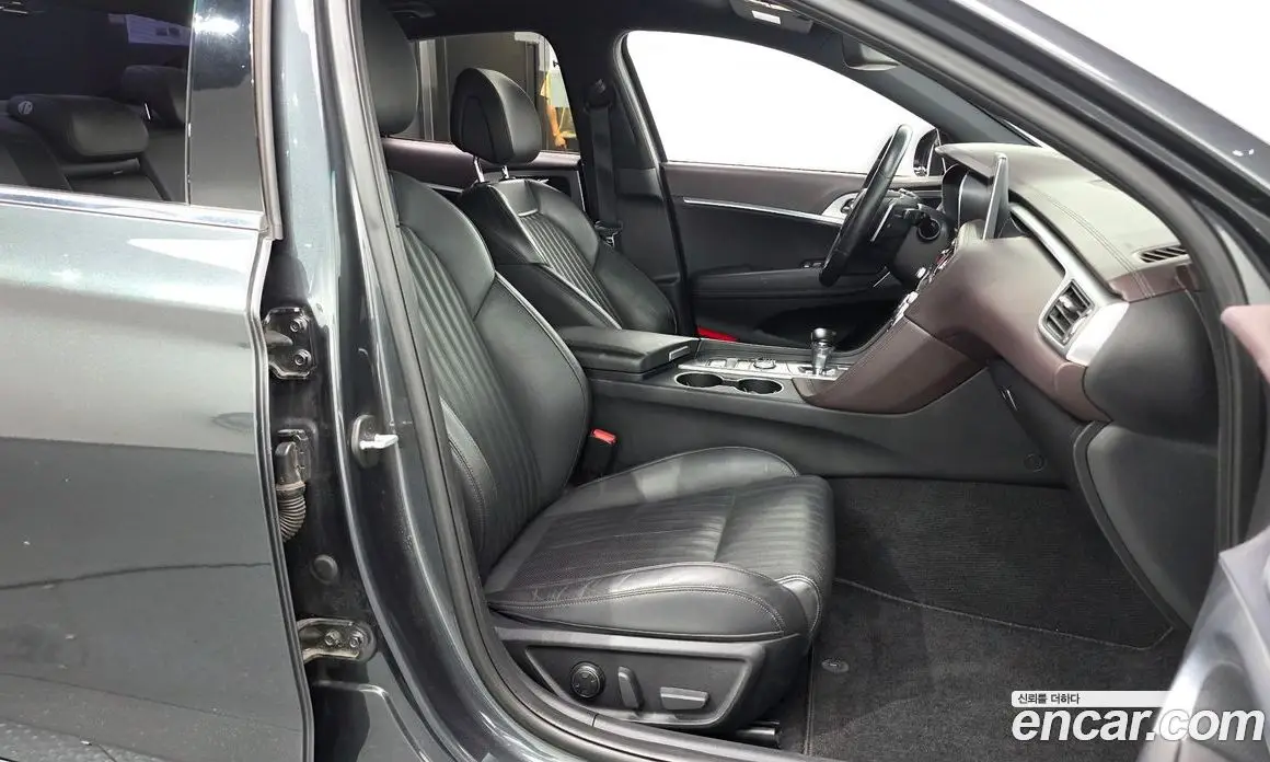 Genesis G70 2019 2.2 автомат (гидро), фото 16