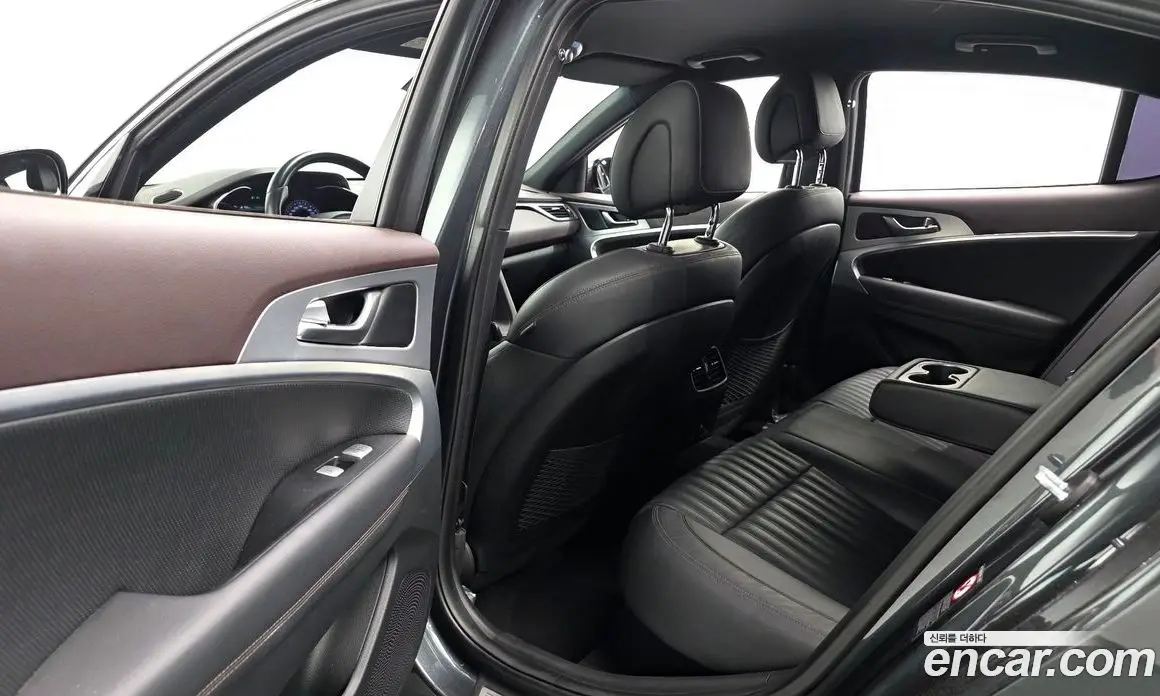 Genesis G70 2019 2.2 автомат (гидро), фото 17