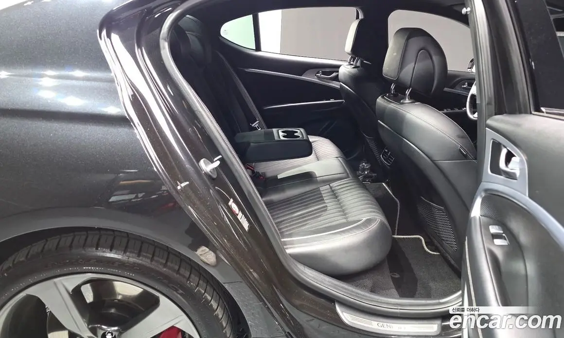 Genesis G70 2019 3.3 автомат (гидро), фото 17