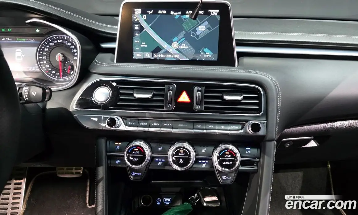 Genesis G70 2019 3.3 автомат (гидро), фото 19