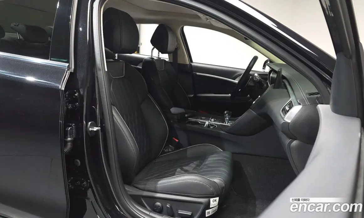 Genesis G70 2024 2.5 автомат (гидро), фото 10