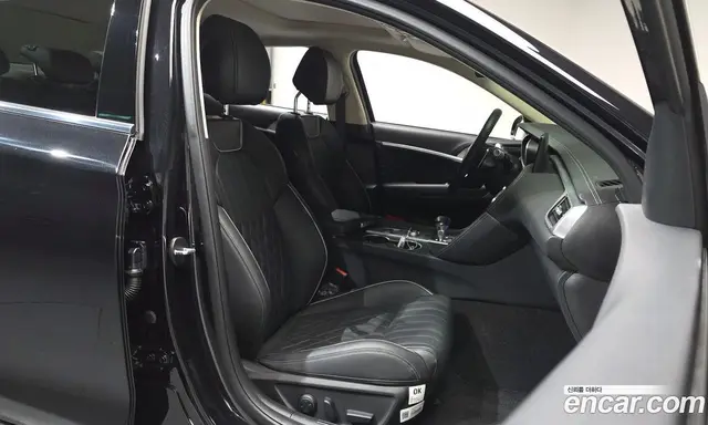 Genesis G70 2024 2.5 автомат (гидро), миниатюра 10