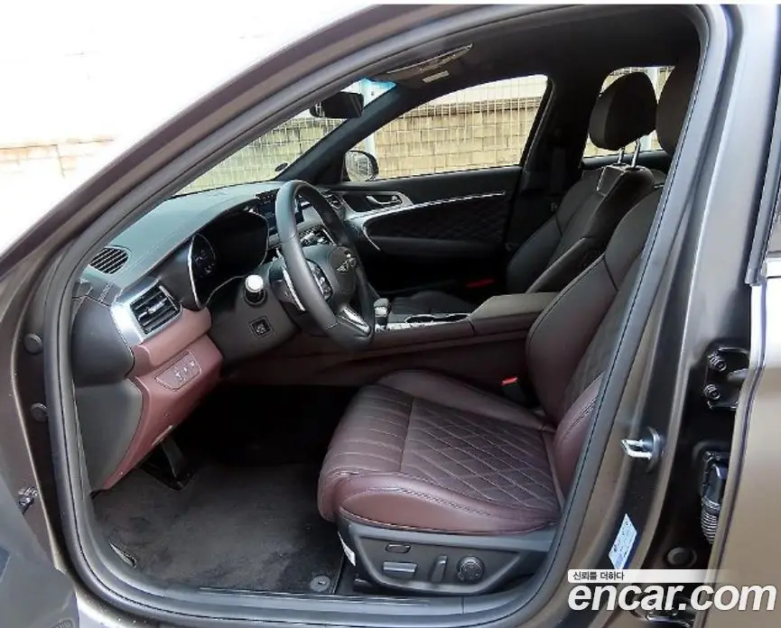 Genesis G70 2025 2.5 автомат (гидро), фото 11