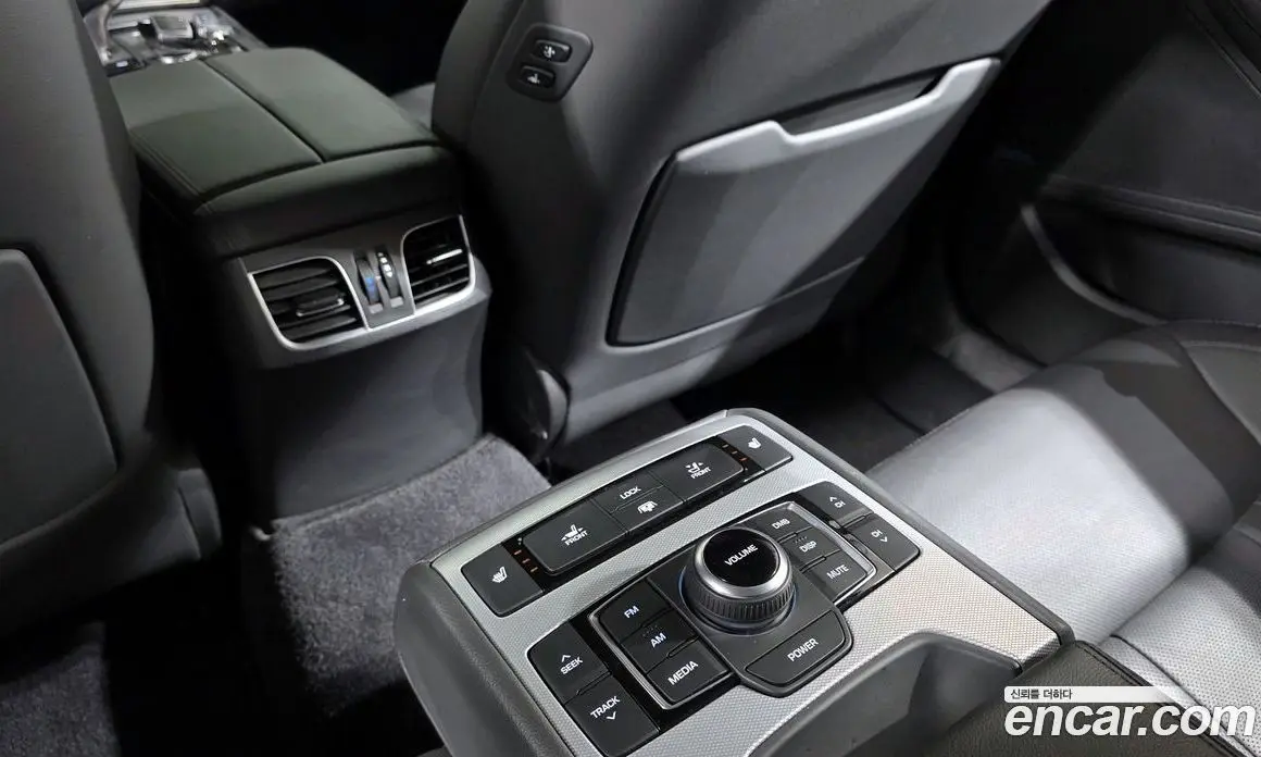 Genesis G80 2016 3.8 автомат (гидро), фото 18