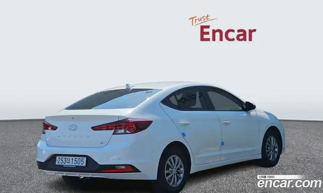 Hyundai Avante 2019 1.6 автомат (гидро), миниатюра 2