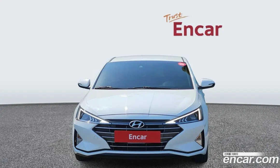 Hyundai Avante 2019 1.6 автомат (гидро), фото 3