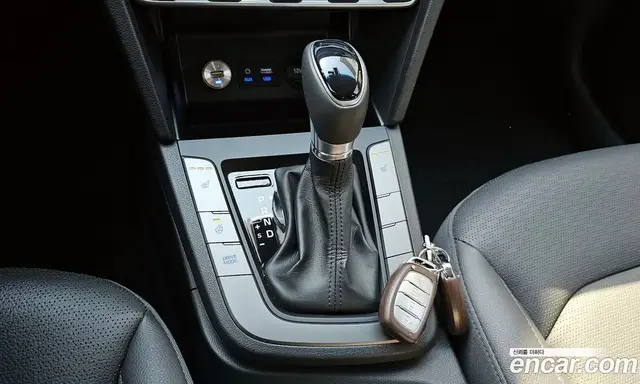 Hyundai Avante 2019 1.6 автомат (гидро), миниатюра 9