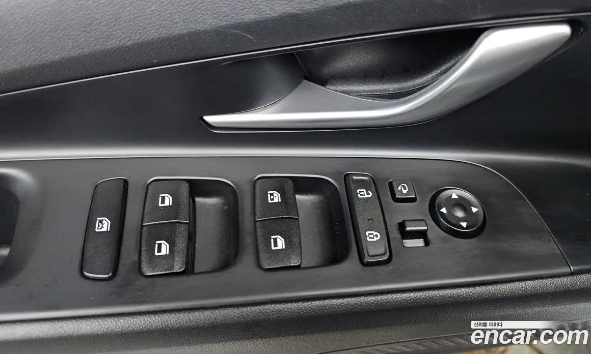 Hyundai Avante 2020 1.6 автомат (гидро), фото 13
