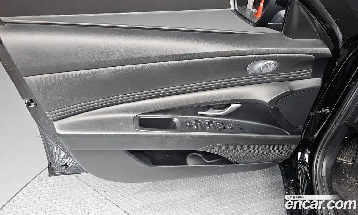 Hyundai Avante 2022 1.6 автомат (гидро), фото 14