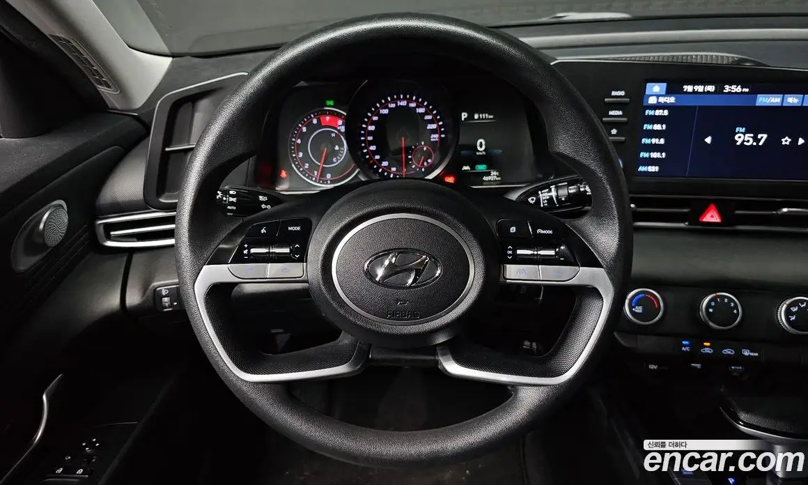 Hyundai Avante 2022 1.6 автомат (гидро), фото 20