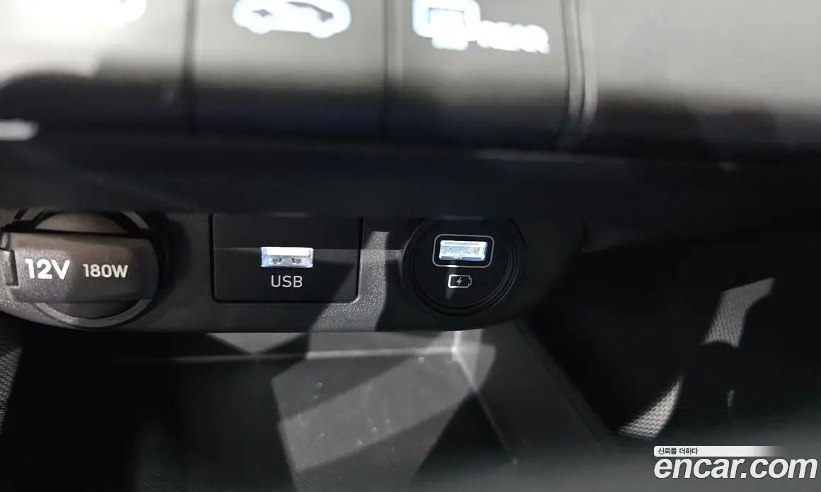 Hyundai Avante 2022 1.6 автомат (гидро), фото 28