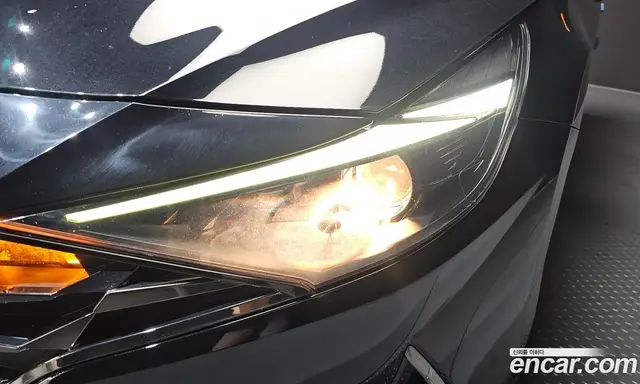 Hyundai Avante 2022 1.6 автомат (гидро), миниатюра 8