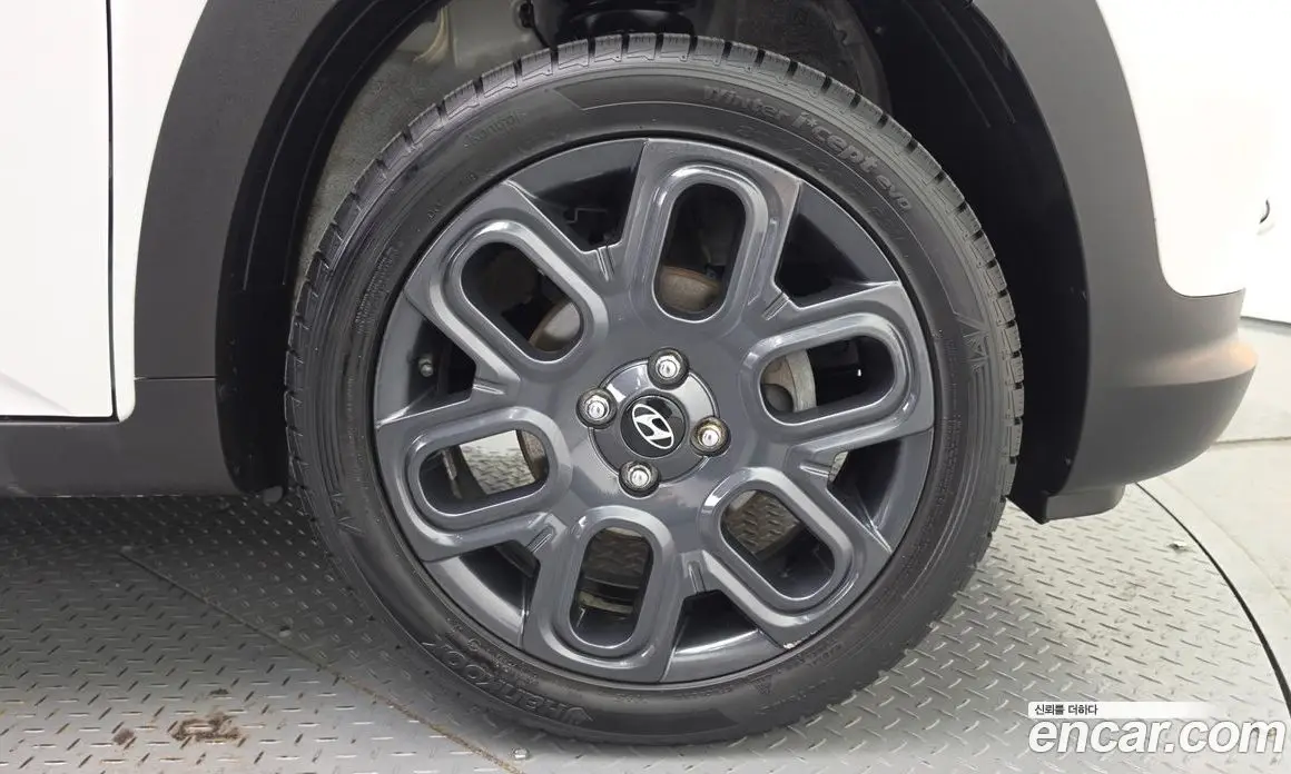 Hyundai Casper 2023 1.0 автомат (гидро), фото 7