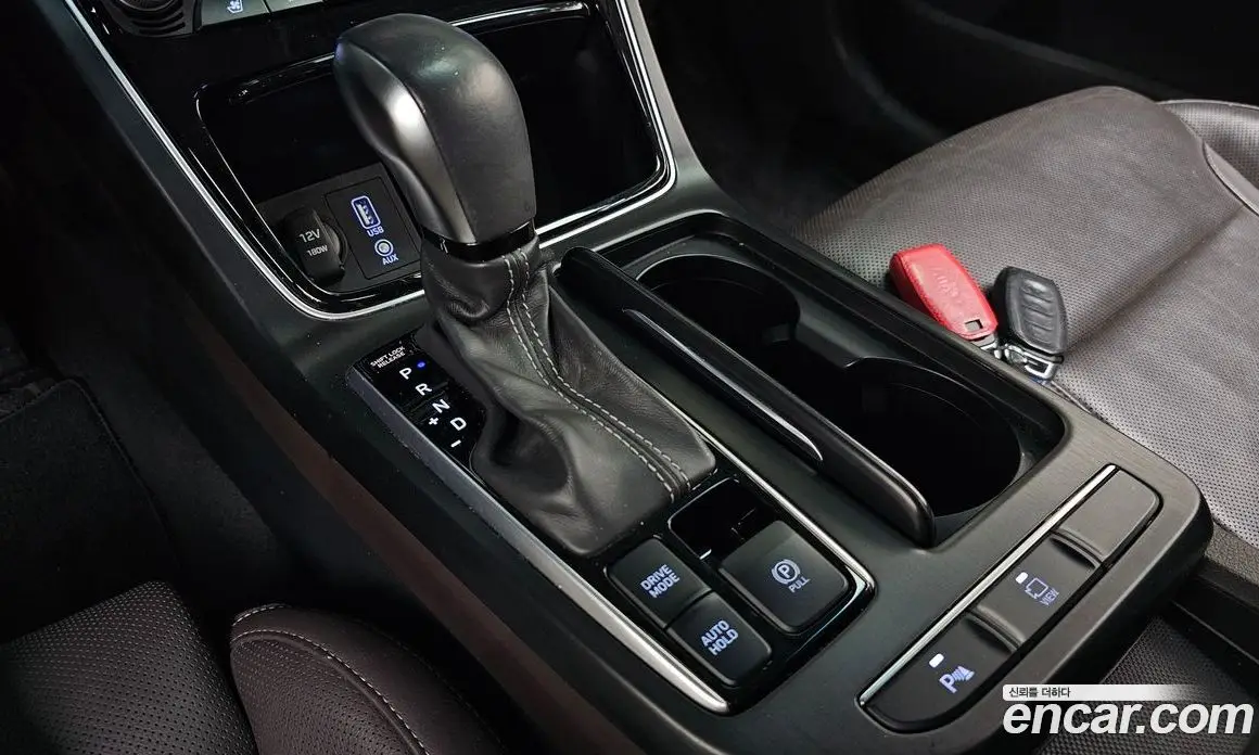 Hyundai Grandeur 2017 2.4 автомат (гидро), фото 11