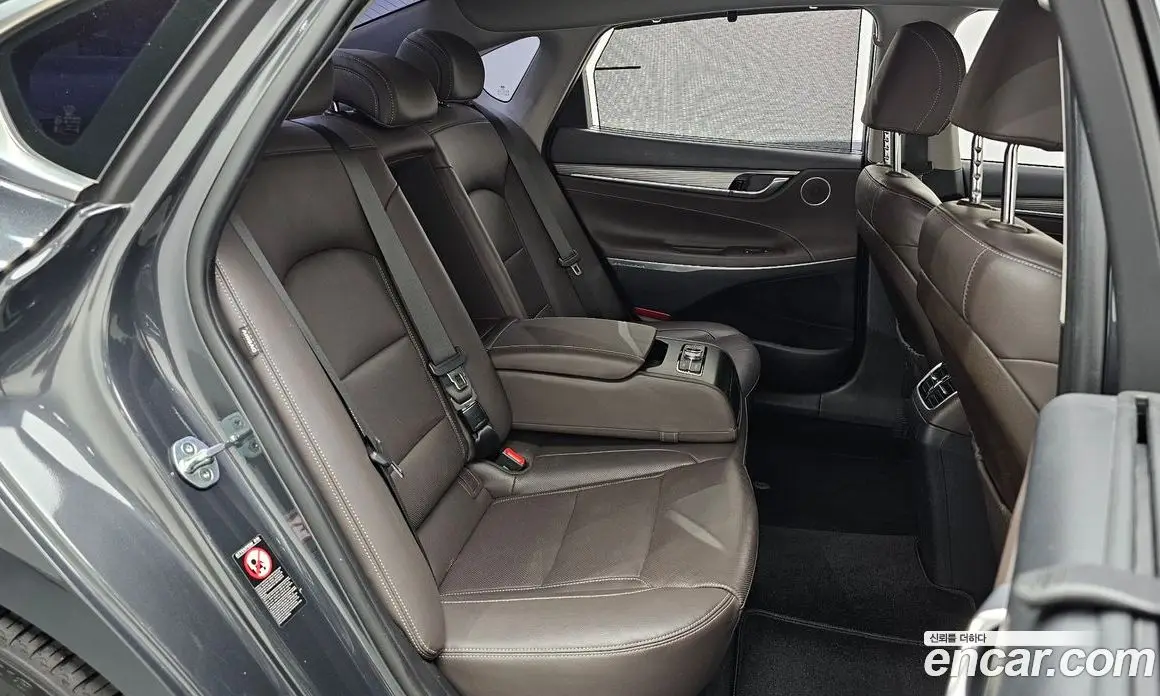 Hyundai Grandeur 2017 2.4 автомат (гидро), фото 14