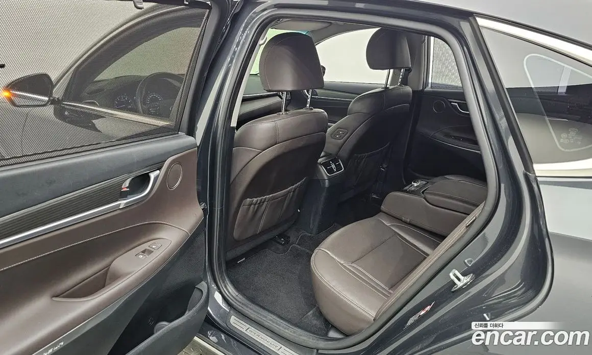 Hyundai Grandeur 2017 2.4 автомат (гидро), фото 15
