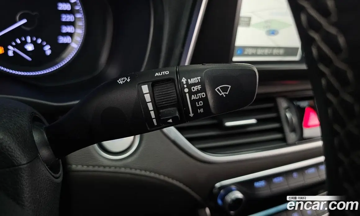 Hyundai Grandeur 2017 2.4 автомат (гидро), фото 21