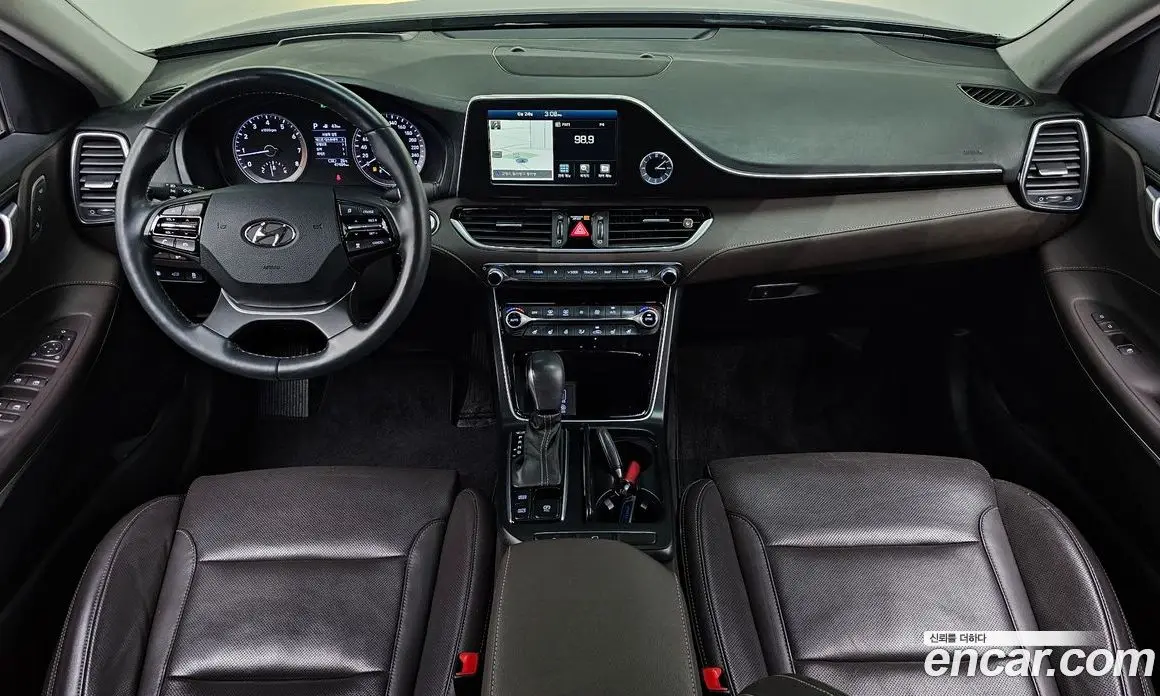 Hyundai Grandeur 2017 2.4 автомат (гидро), фото 9