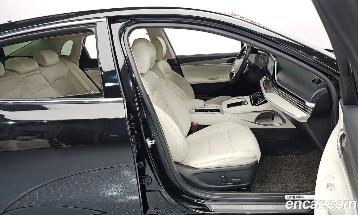 Hyundai Grandeur 2022 2.5 автомат (гидро), фото 16
