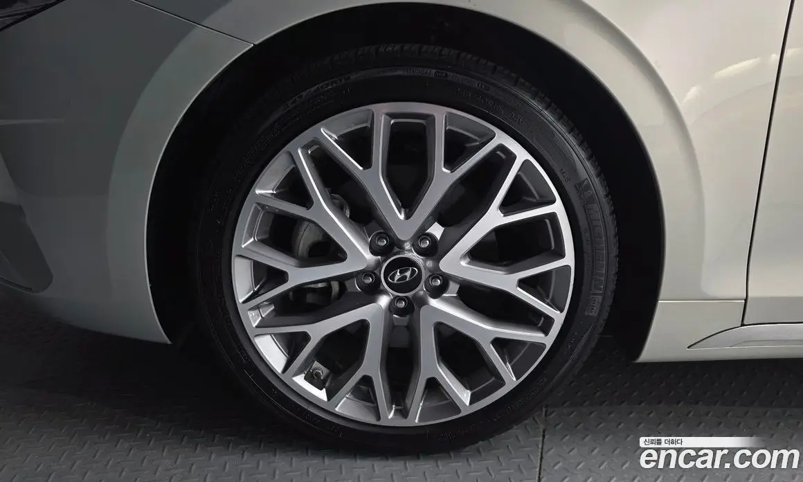 Hyundai Grandeur 2022 2.5 автомат (гидро), фото 5