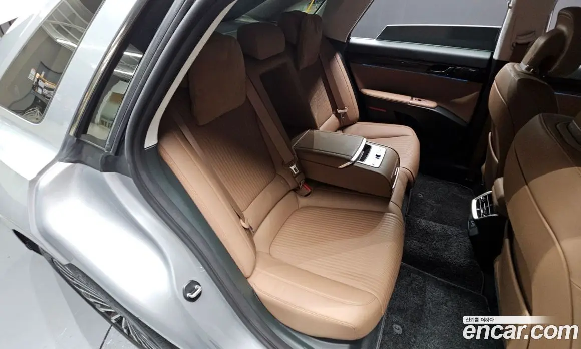 Hyundai Grandeur 2023 1.6 автомат (гидро), фото 11