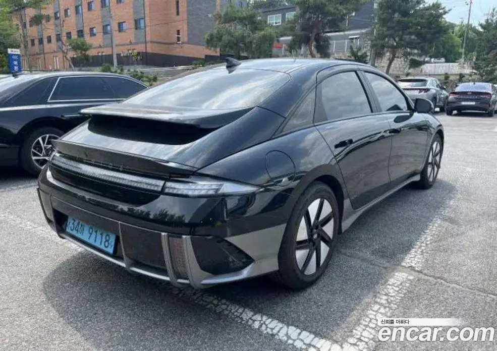 Hyundai Ioniq 6 2023 1.0 автомат (гидро), фото 6