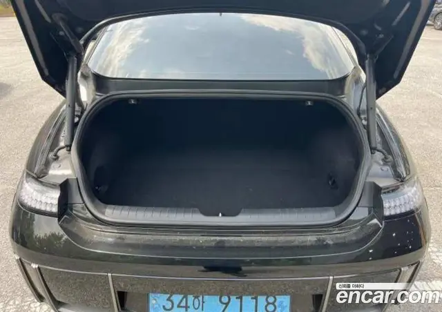 Hyundai Ioniq 6 2023 1.0 автомат (гидро), миниатюра 9