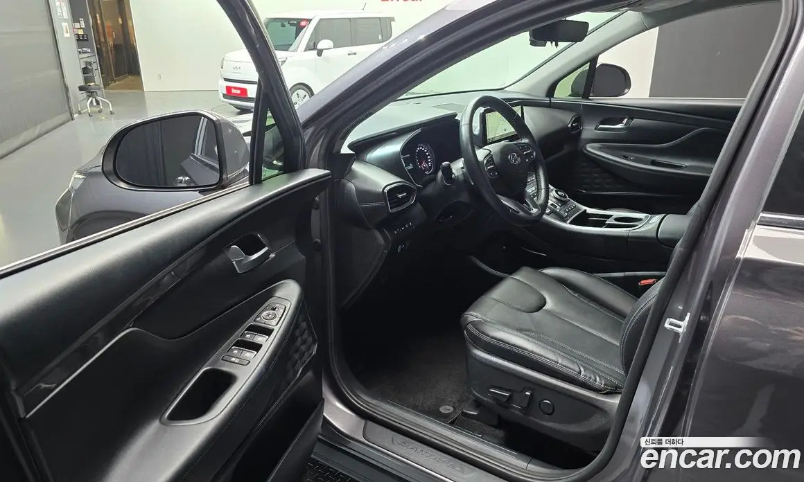 Hyundai Santa Fe 2022 2.2 автомат (гидро), фото 13