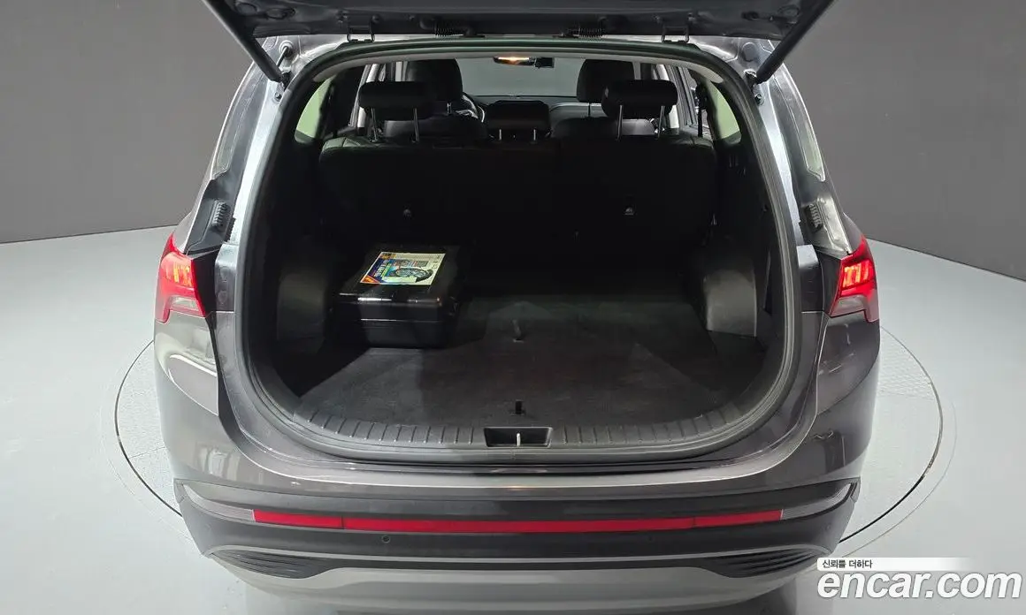 Hyundai Santa Fe 2022 2.2 автомат (гидро), фото 30