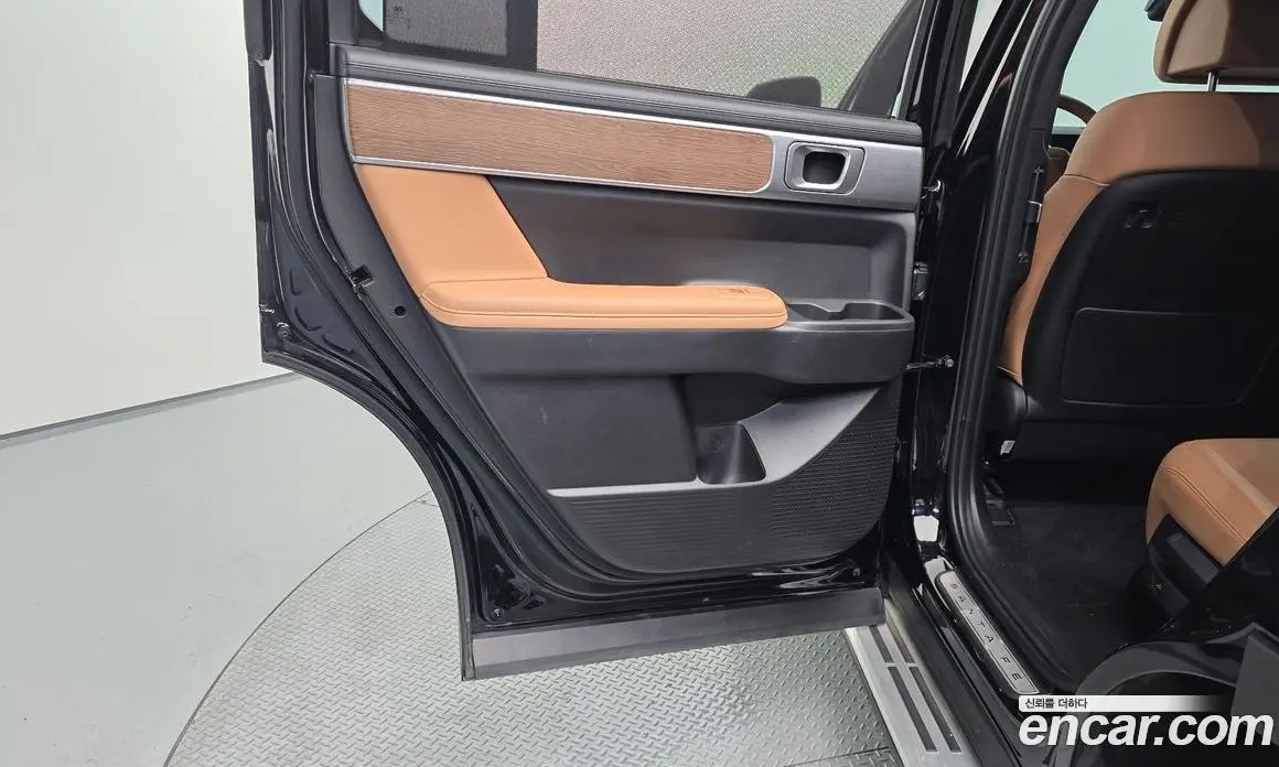 Hyundai Santa Fe 2023 1.6 автомат (гидро), фото 15