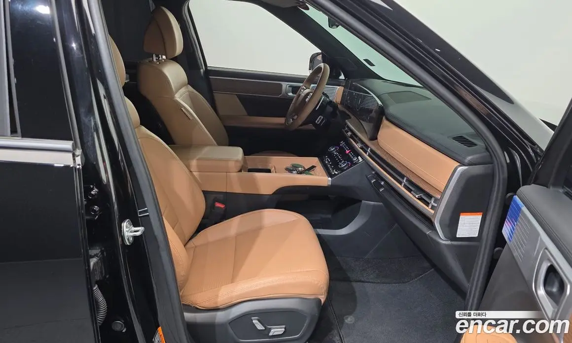 Hyundai Santa Fe 2023 1.6 автомат (гидро), фото 16