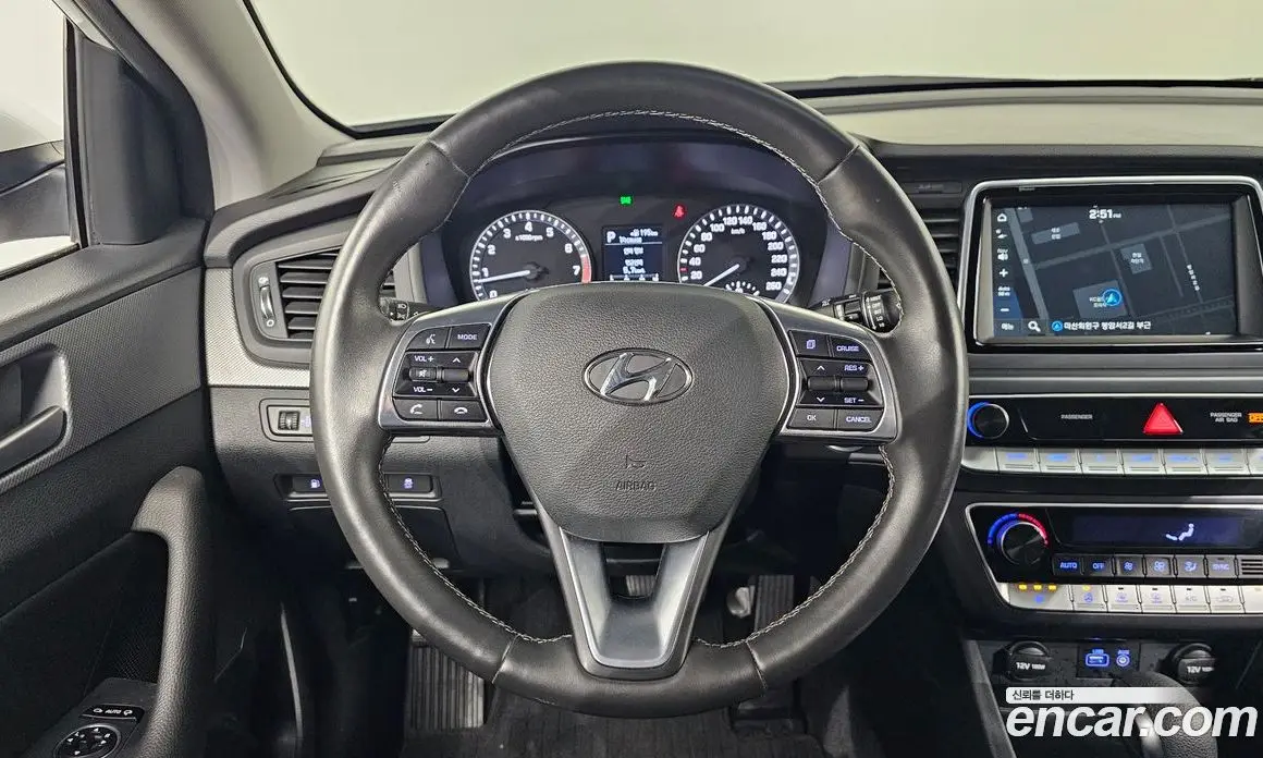 Hyundai Sonata 2017 2.0 автомат (гидро), фото 14 Hyundai Sonata 2017 2.0 автомат (гидро), фото 14