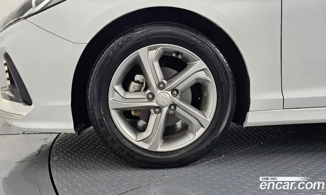 Hyundai Sonata 2017 2.0 автомат (гидро), миниатюра 5 Hyundai Sonata 2017 2.0 автомат (гидро), миниатюра 5