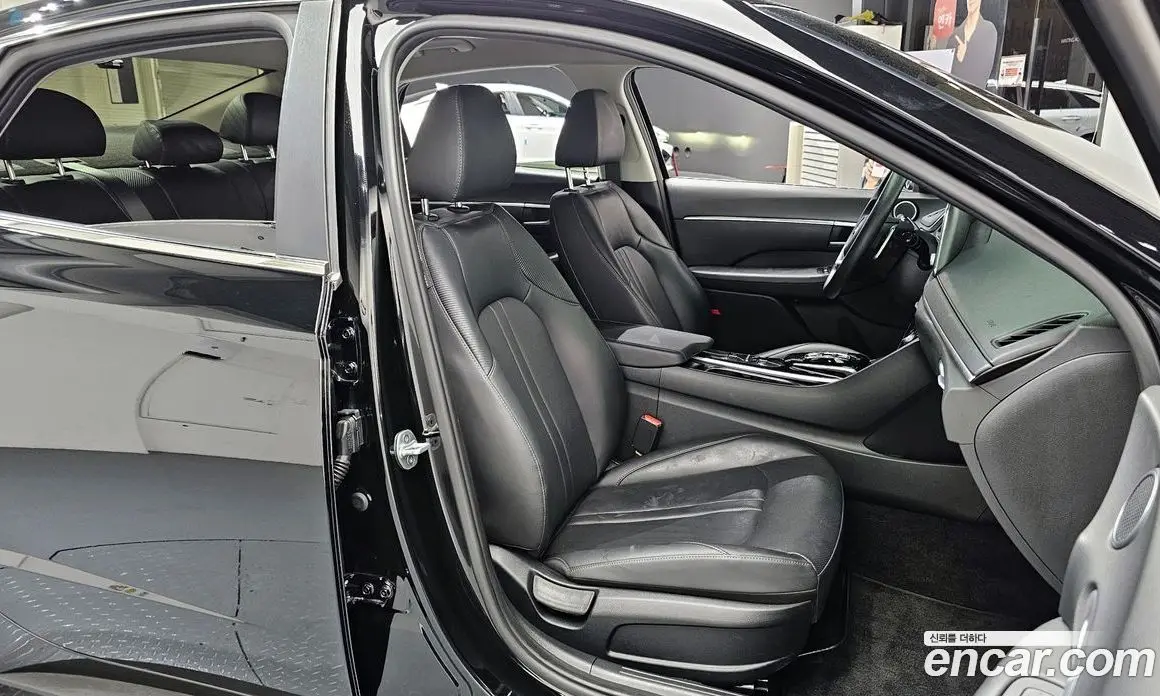 Hyundai Sonata 2019 2.0 автомат (гидро), фото 12