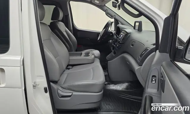 Hyundai Starex 2017 2.5 автомат (гидро), миниатюра 11