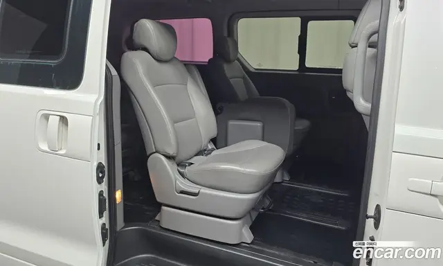 Hyundai Starex 2017 2.5 автомат (гидро), миниатюра 12