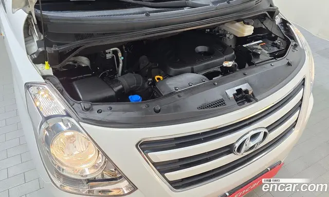 Hyundai Starex 2017 2.5 автомат (гидро), миниатюра 6