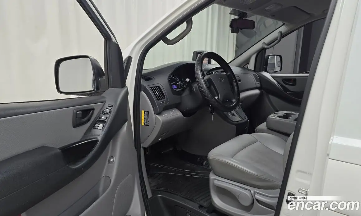 Hyundai Starex 2017 2.5 автомат (гидро), фото 10
