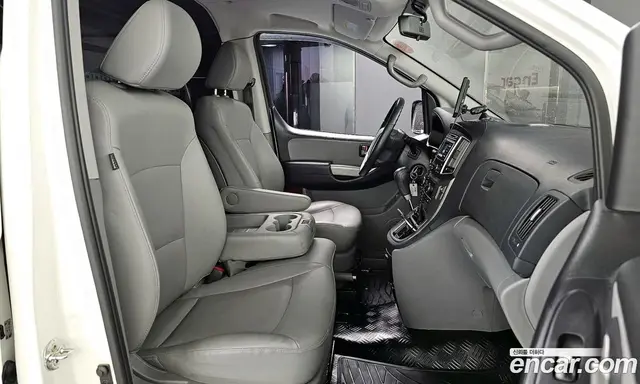 Hyundai Starex 2019 2.5 автомат (гидро), миниатюра 10