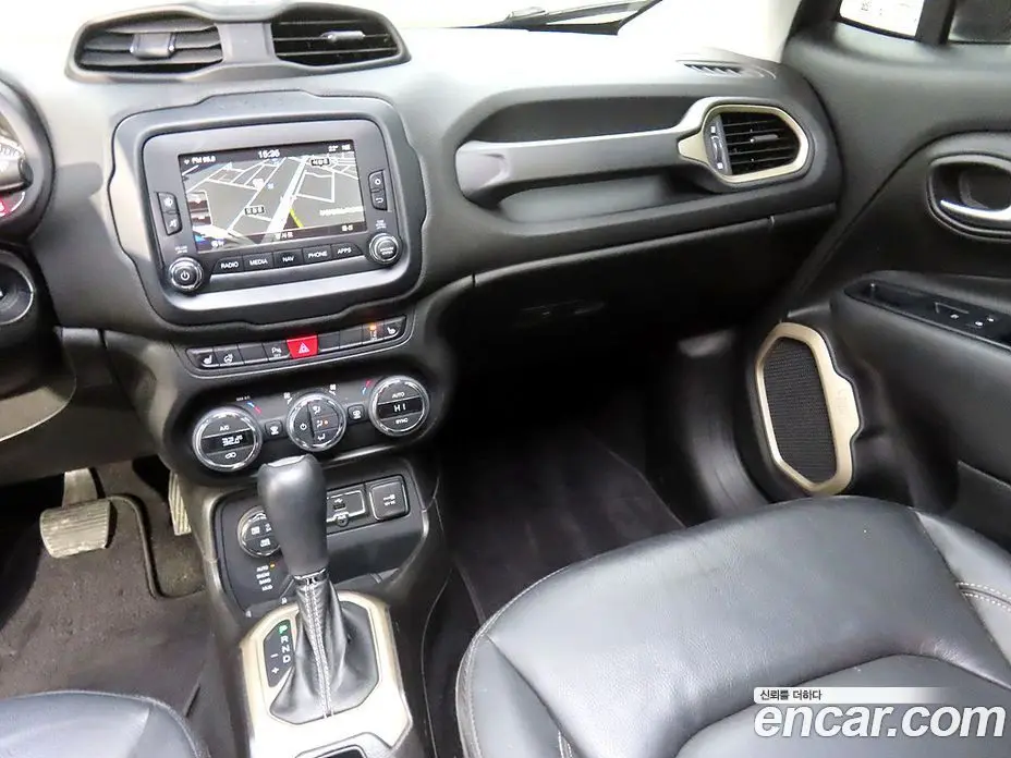 Jeep Renegade 2017 2.0 автомат (гидро), фото 10 Jeep Renegade 2017 2.0 автомат (гидро), фото 10