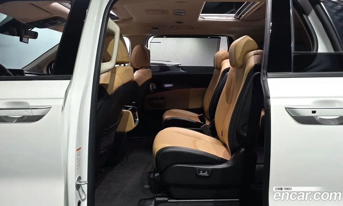 Kia Carnival 2021 2.2 автомат (гидро), фото 17