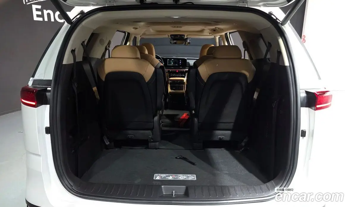 Kia Carnival 2021 2.2 автомат (гидро), фото 36