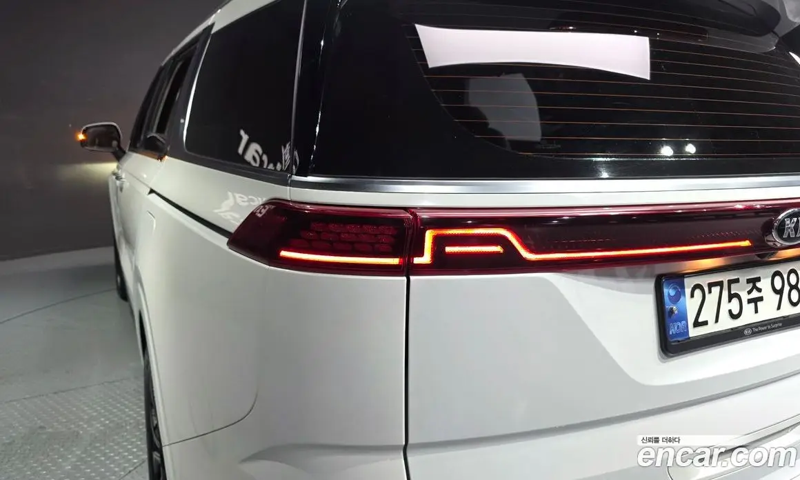 Kia Carnival 2021 2.2 автомат (гидро), фото 9